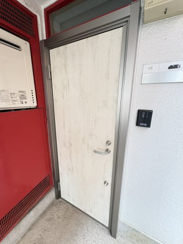 サンライズ市川の玄関