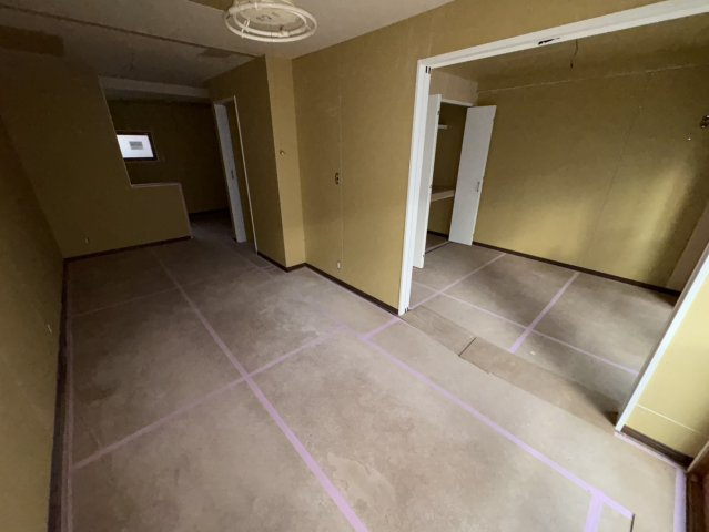 サンライズ市川の居間・リビング