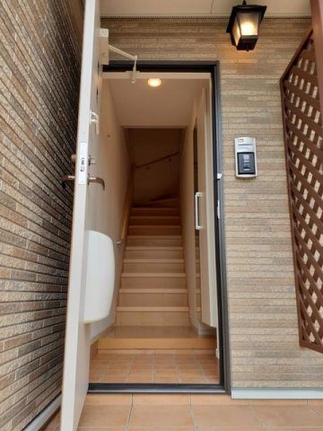 ラヴェール若宮の玄関