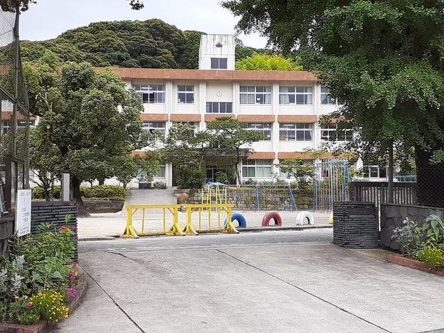 ラヴェール若宮の周辺|志布志小学校まで200m