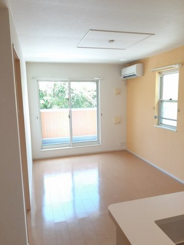 ラヴェール若宮の居間・リビング