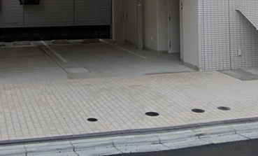 ティモーネグランデ田端の駐車場