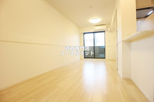 【居間・リビング】 | マシオンレーヴ豊南 | ゆったりとくつろげる、落ち着きのある居室空間です