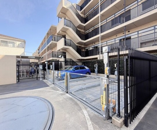 パークホームズ落合南長崎の駐車場