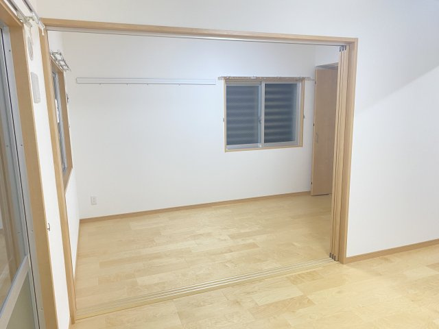 グランドソレイユカカズⅡの居間・リビング