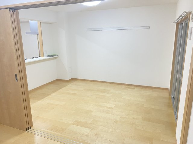 グランドソレイユカカズⅡの居間・リビング