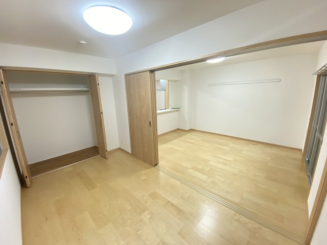 グランドソレイユカカズⅡの居間・リビング