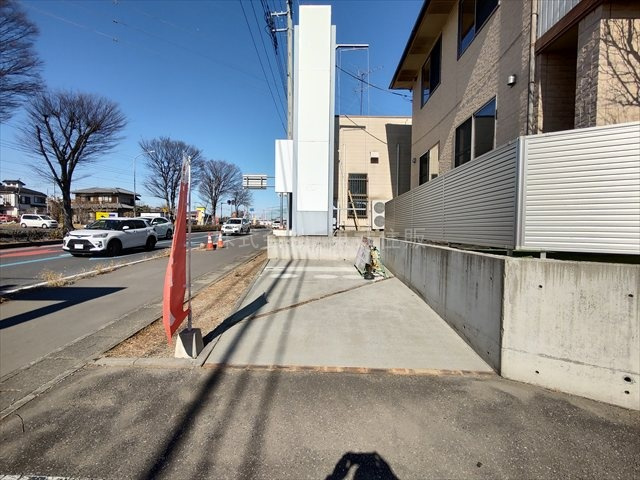【前面道路含む現地写真】の画像