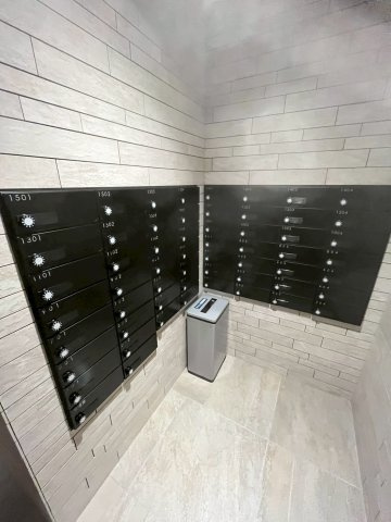 ソルレヴェンテ新梅田のエントランス|ゆとりのあるエントランスです