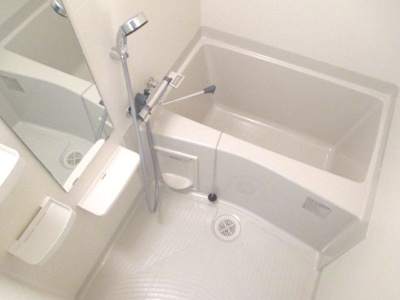 【浴室】 | メインステージ新大阪 | 清潔感のあるお風呂です
