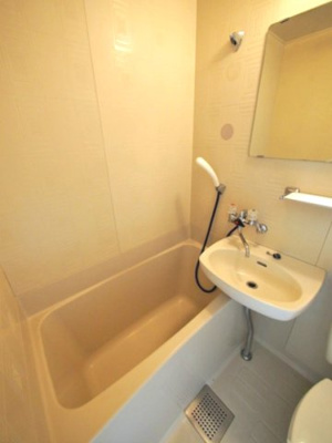 【浴室】 | 産友ビル麦田町 | お掃除のしやすいユニットタイプ