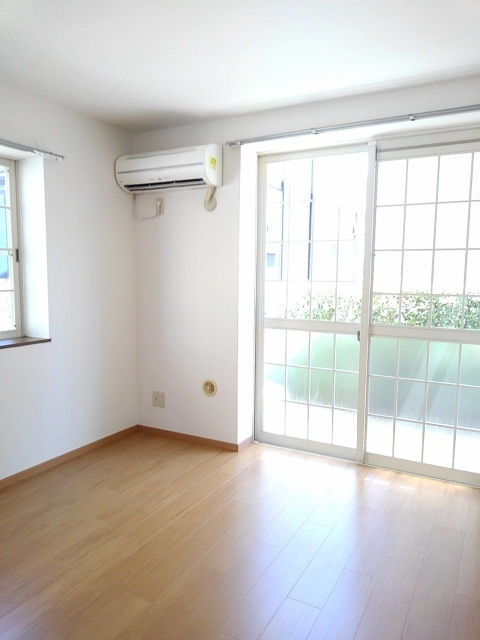 フォルムエクセレント　Ａの居間・リビング|居室・リビング