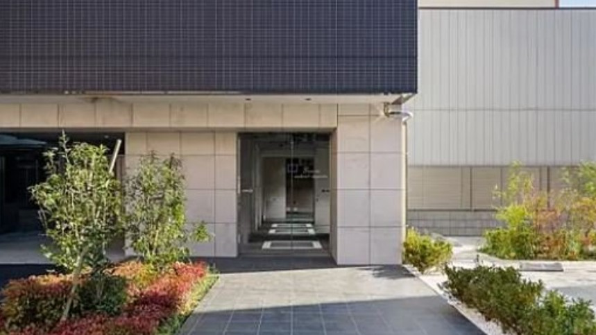 ＡＬＴＥＲＮＡ日暮里のエントランス