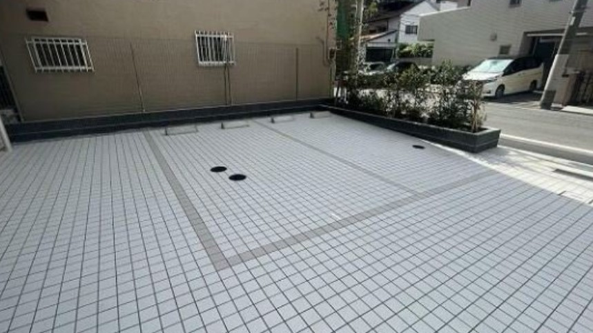 ＡＬＴＥＲＮＡ日暮里の駐車場