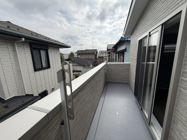 【東金駅徒歩６分】東金市東金限定１棟新築戸建のバルコニー
