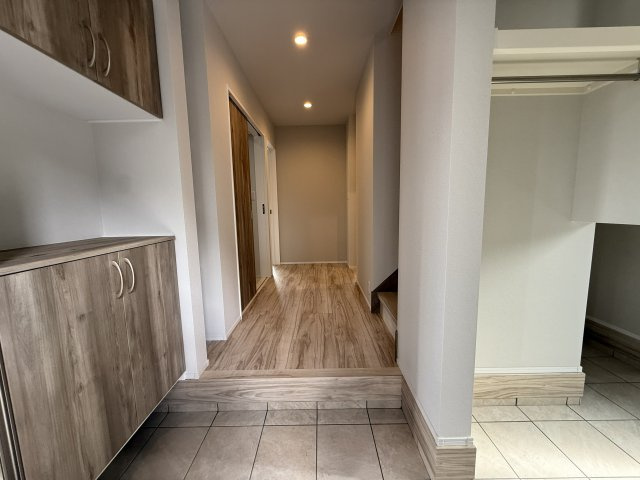 【東金駅徒歩６分】東金市東金限定１棟新築戸建の玄関