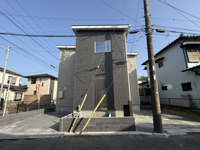 【東金駅徒歩６分】東金市東金限定１棟新築戸建の前面道路含む現地写真