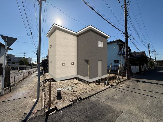 【東金駅徒歩６分】東金市東金限定１棟新築戸建の前面道路含む現地写真
