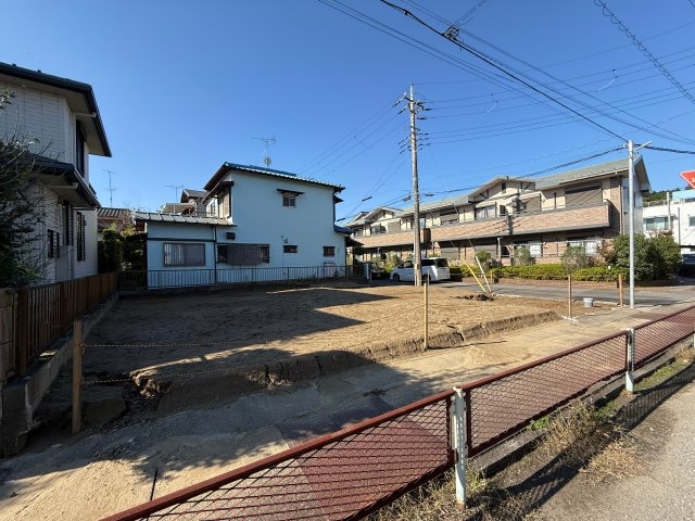 【東金駅徒歩６分】東金市東金限定１棟新築戸建の前面道路含む現地写真