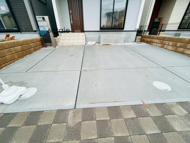 所沢市下安松全11棟　新築戸建の駐車場|令和7年12月25日撮影。