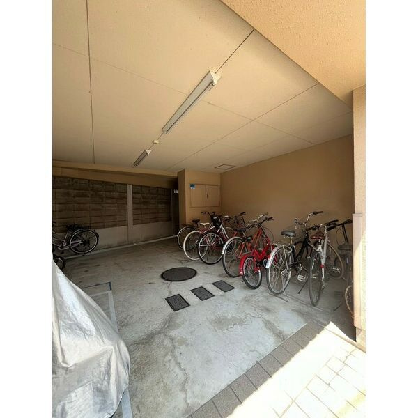 サンフレスカ福島の駐車場