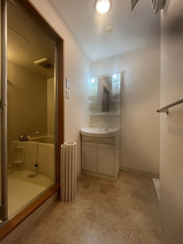 サンフレスカ福島の独立洗面台