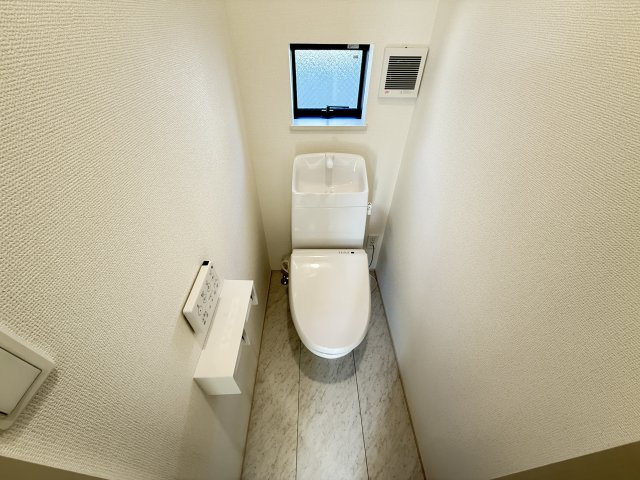 堺市中区福田　第2期　新築一戸建てのトイレ