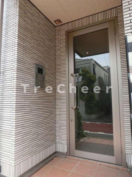 木津ハイツのエントランス