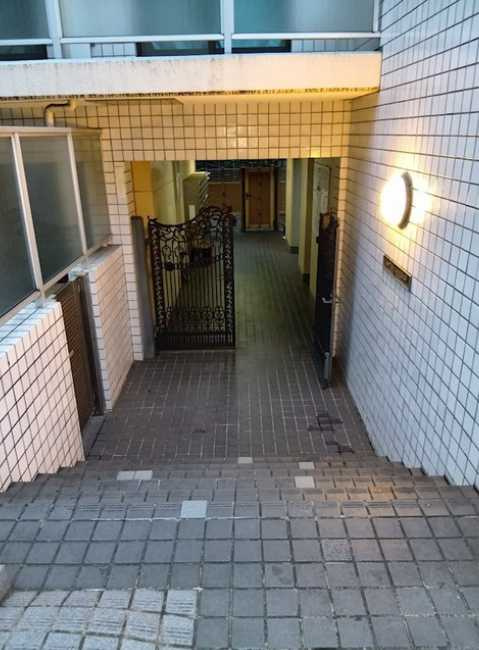 トップ恵比寿　恵比寿駅6分　2F以上　防犯カメラのエントランス