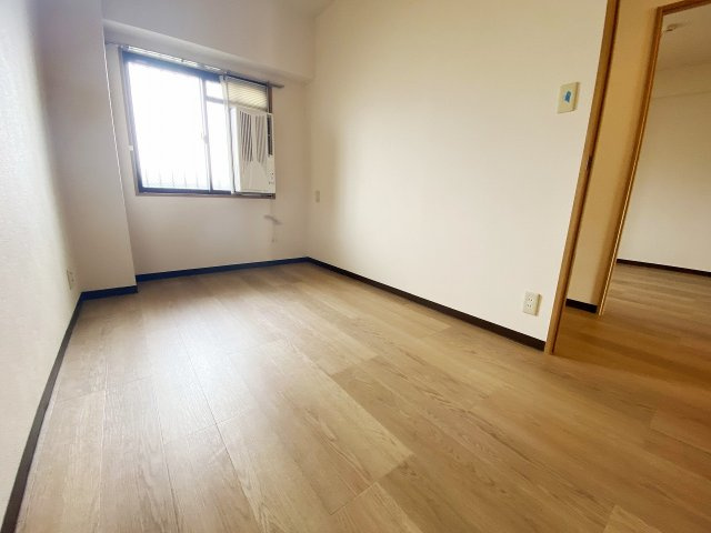 リファインドレリシュの洋室|別号室の参考写真です。