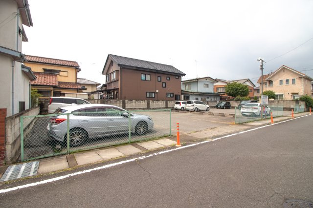 足利市八幡町１丁目の売地の外観