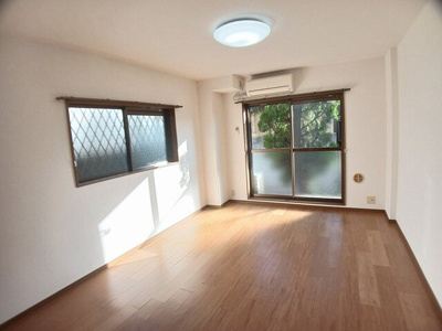 【居間・リビング】 | ＣＯＭＯＤＯ藤城・Ｂ