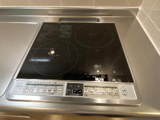 【キッチン】 | アンソレイエ・本堀 | ＩＨクッキングヒーター（イメージ）