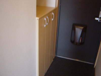 【玄関】 | マカナ・ヌイ光台 | 玄関