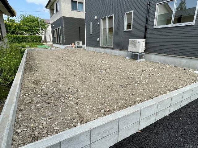【新築戸建て】秋田市新藤田第2　2号棟の庭|家庭菜園やガーデニングも楽しめるお庭スペース♪