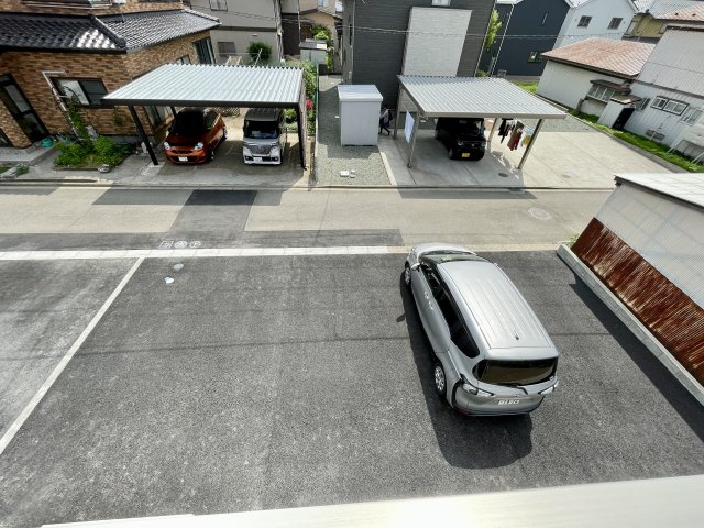 【新築戸建て】秋田市新藤田第2　2号棟の駐車場