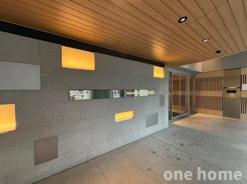 プラウドシティ新大阪のエントランス|◆安心のオートロック完備マンションです！セキュリティ充実！
◆ゆったりとした空間設計で、ホテルさながらの優雅な空間です！