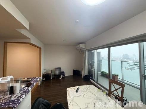 プラウドシティ新大阪の居間・リビング|◆LDK 別角度です！