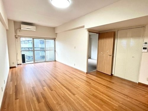 シティハイツ森小路一号棟　3階の居間・リビング