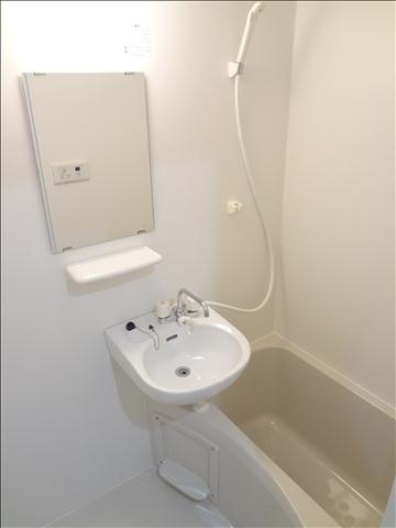 さいたま新都心Bの浴室