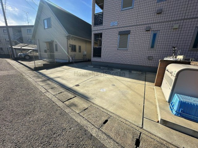 【駐車場】 | サウス・ウィンドーⅡ