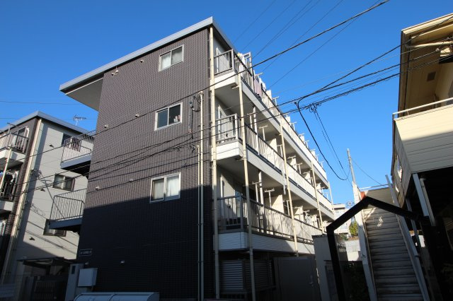 さいたま新都心Bの外観