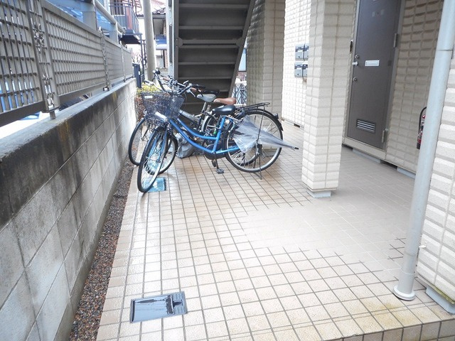 メゾン静のその他共用部分|駐輪場