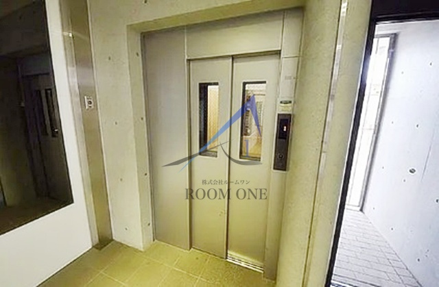 サウンド小岩のその他共用部分|エレベーターです