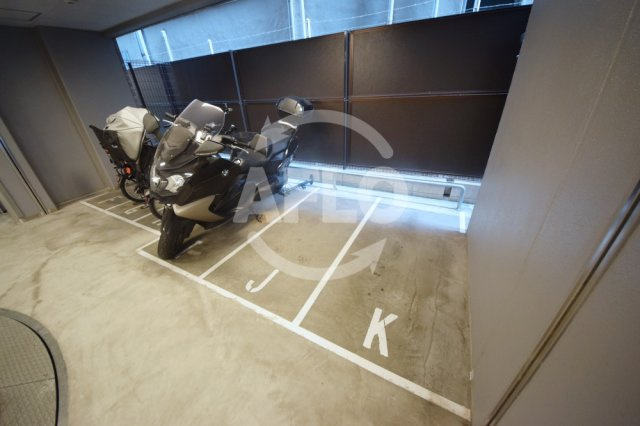 プレサンスロジェ心斎橋のその他共用部分|プレサンスロジェ心斎橋　バイク置き場