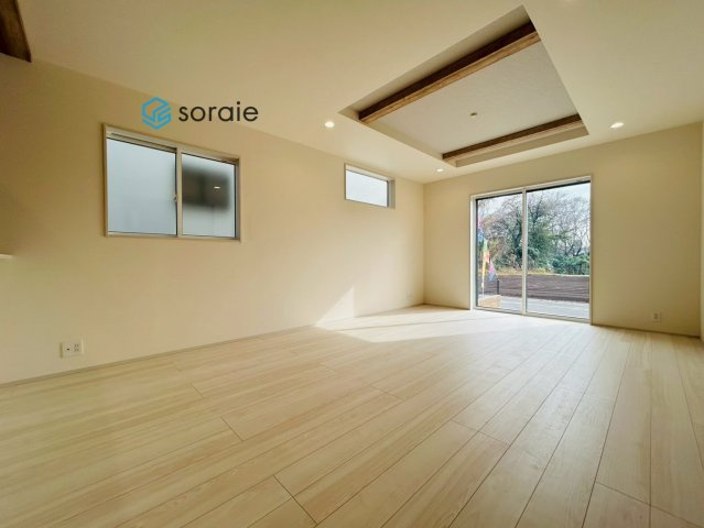 所沢市下安松全11棟　新築戸建の居間・リビング|令和7年12月25日撮影。