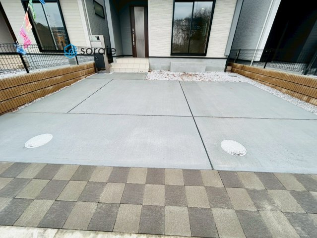 所沢市下安松全11棟　新築戸建の駐車場|令和7年12月25日撮影。