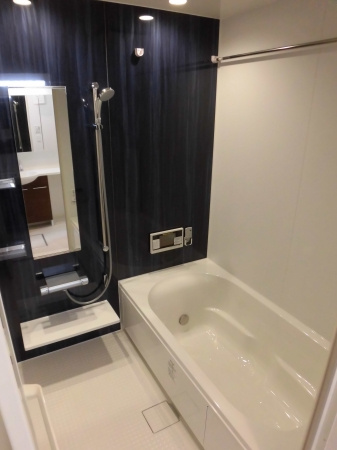 D-room十連寺　弐番館の浴室|お風呂で日々の疲れを落としましょう