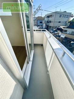 【バルコニー】 | 小学校5分　中学校5分　食洗機付　太陽光設置　鷺沼３　1号棟 | 販売現地