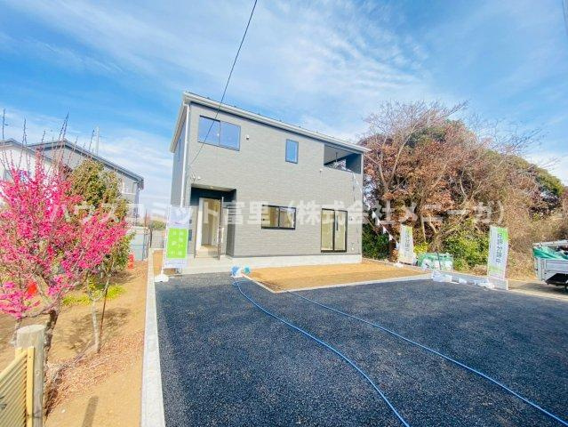 新築戸建て　八街ほ　第15　１号棟の前面道路含む現地写真